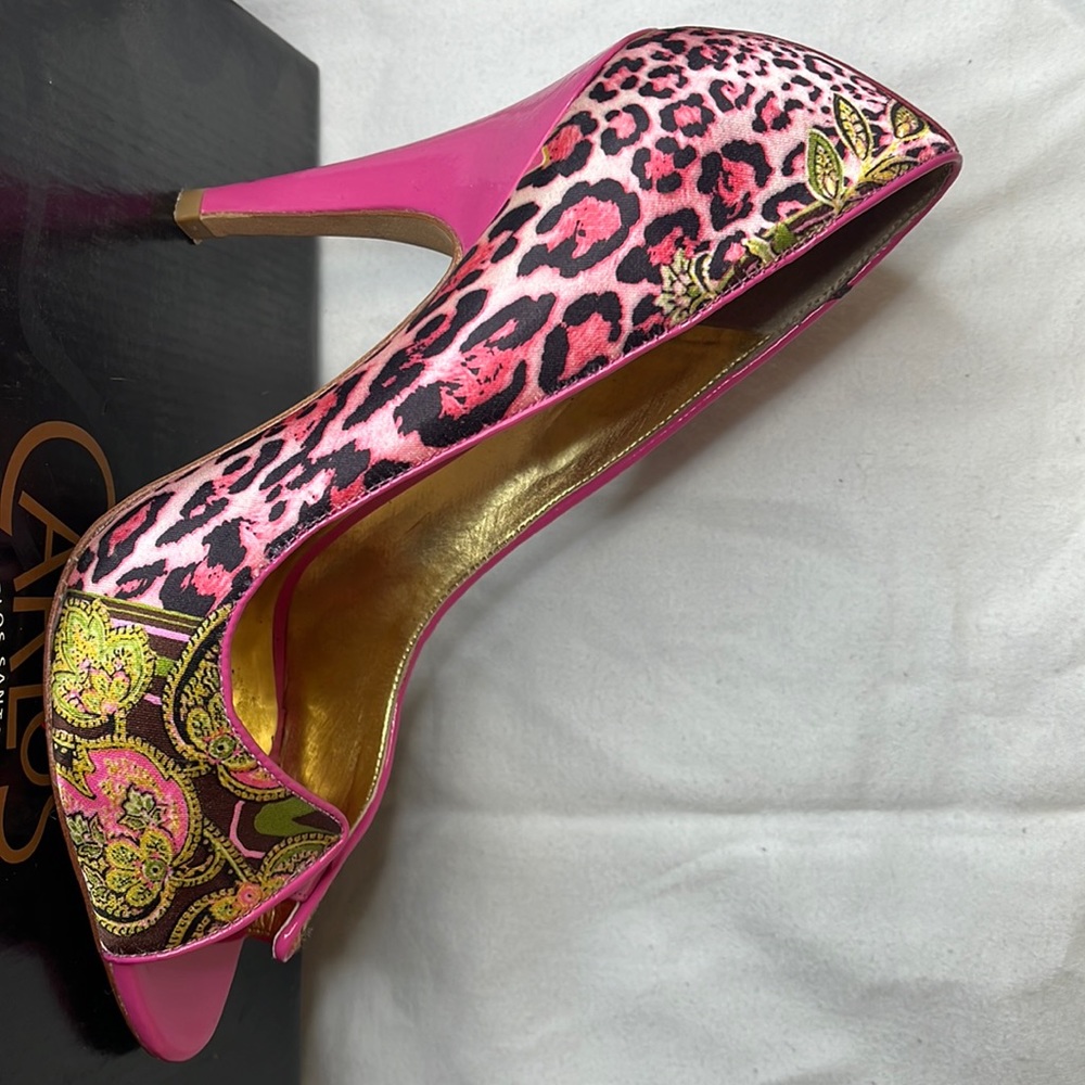 Pink heels leopard print